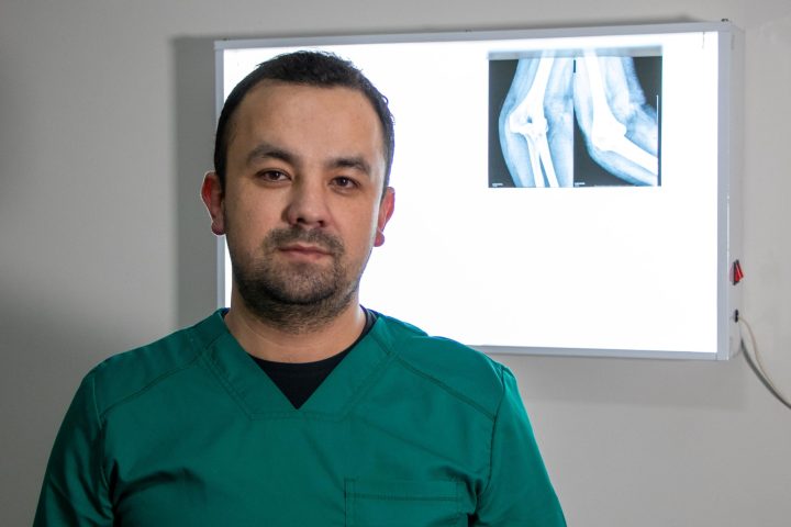 Dr. Luis Guzmán